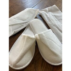 2 🆕 Pairs of closed terry feel slippers in pouches. Spa, sleepovers, guests.
